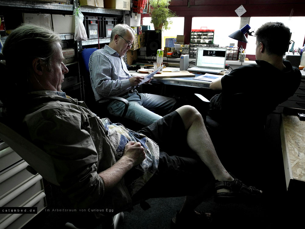 Berlin,  Curious Egg: Michael Neil, M. Carpentier (Gast) und Wolfram Spyra