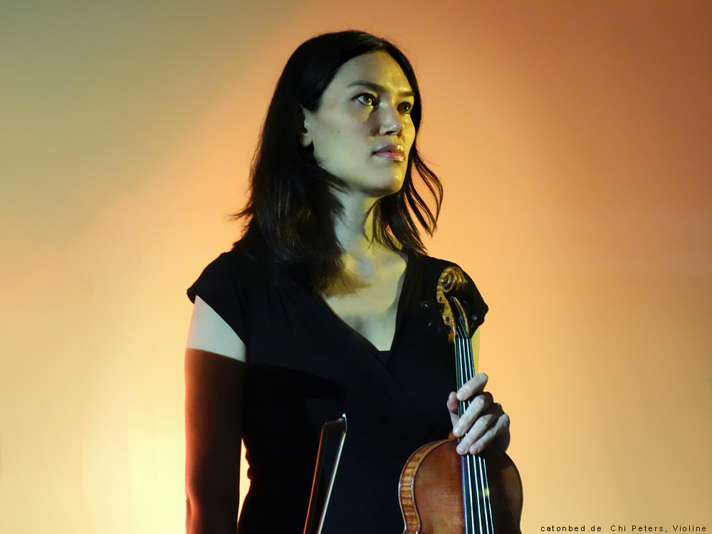 Chie Peters, Violinistin