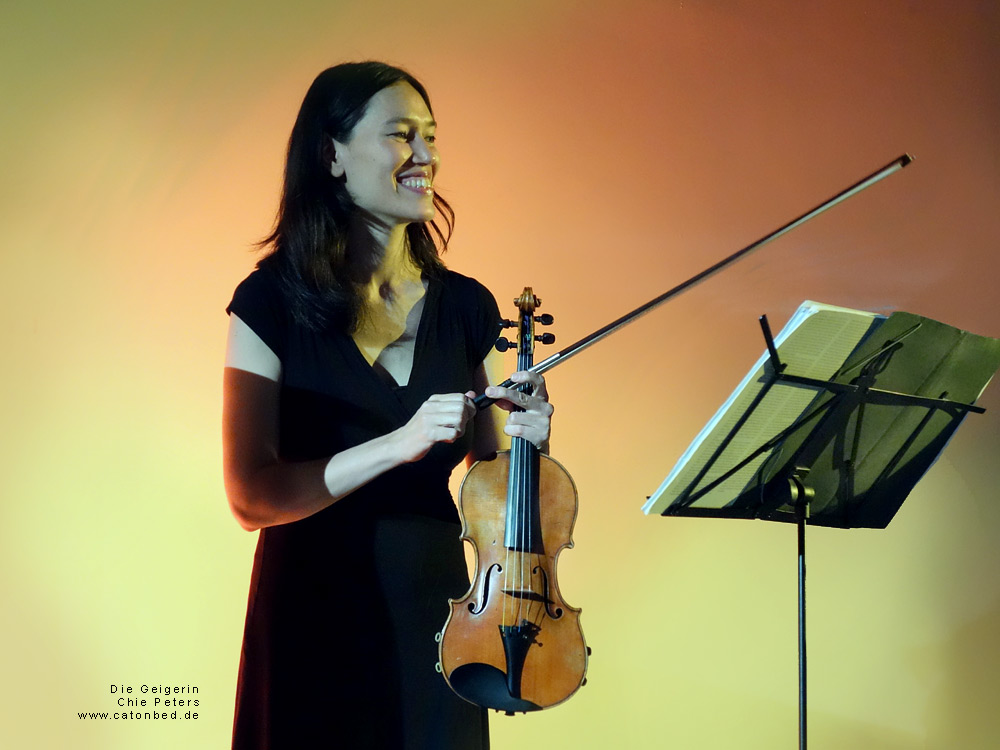 Chie Peters, Violinistin