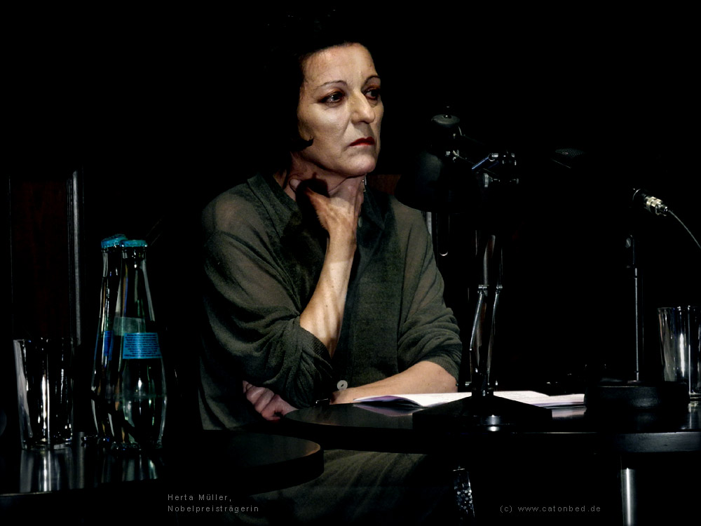 Hertza Müller, Autorin