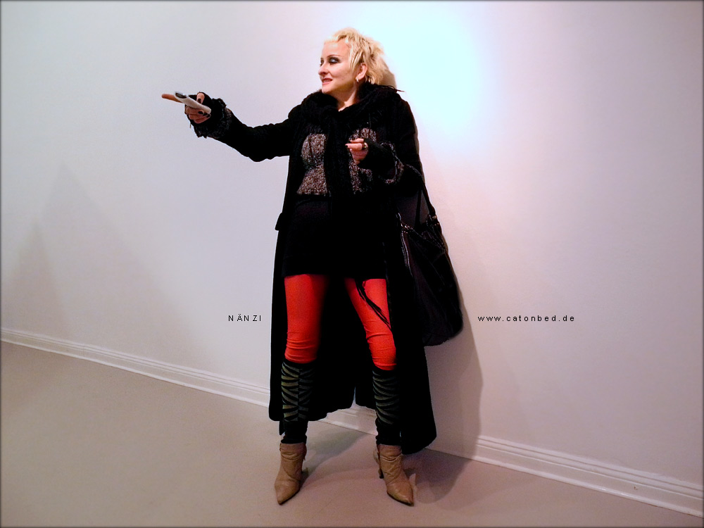 WHITE CUBES update 12 :  NÄNZI