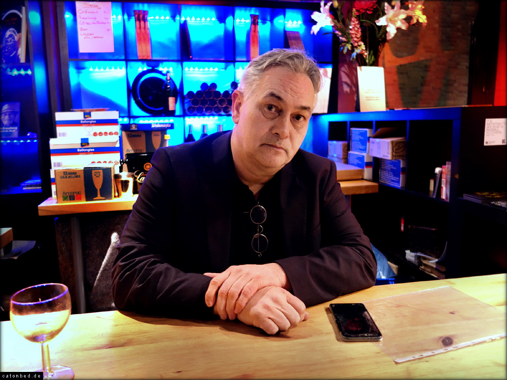 Browse Gallery - John Colton, Leiter der Galerie