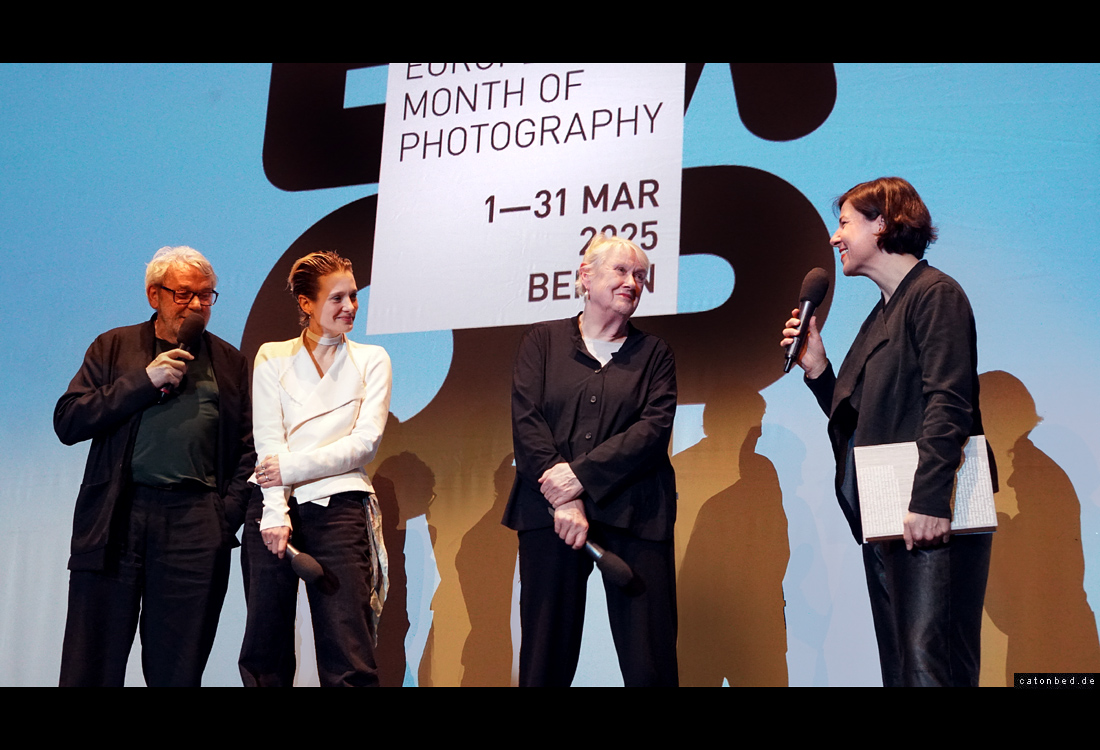 Werner Mahler, die Kuratorin Marit Lena Herrmann, Ute Mahler und Anja Vogel (Co-Direktorin EMOP)