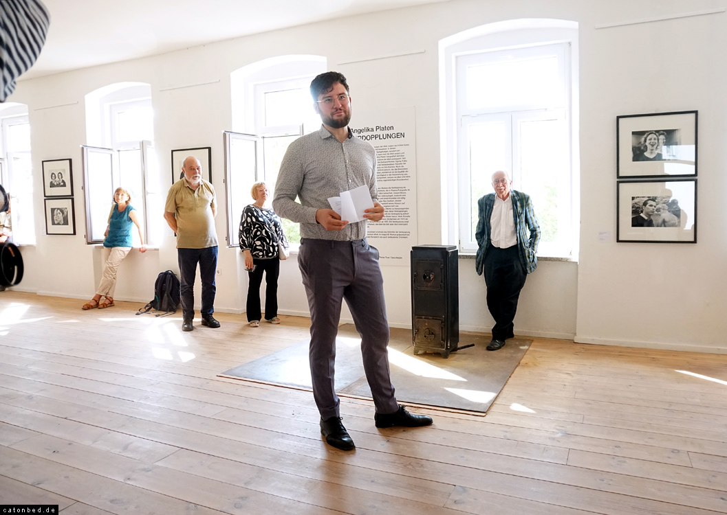 Der Kurator Simon Häuser