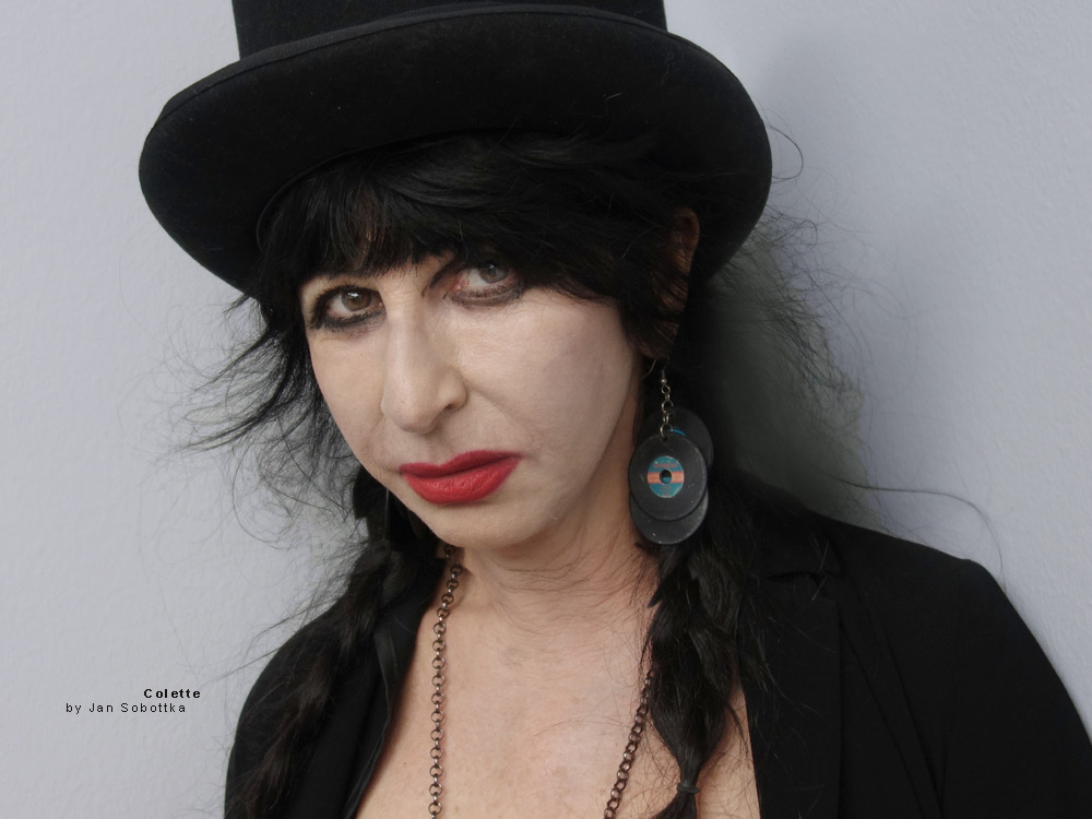 Colette at Newton. Horvat. Brodziak