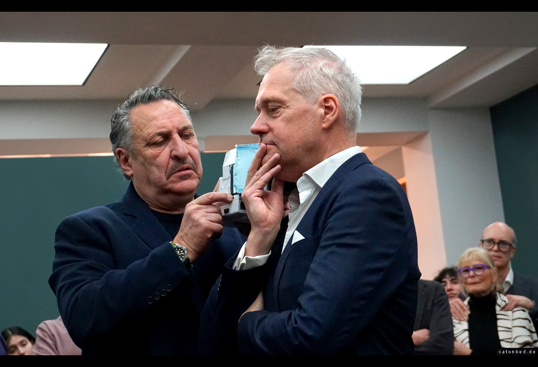 Maurizio Galimberti erstellt ein Rasterbild von Matthias Harder 