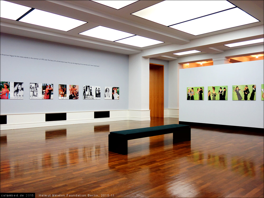 Helmut Newton: Glossies