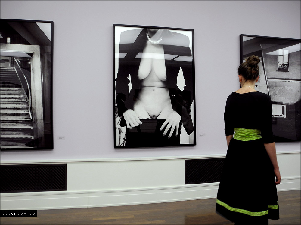 Helmut Newton / Alice Springs: Us & Them