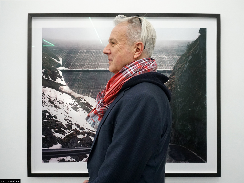 Der Fotograf J&ouml;rn Vanh&ouml;fen (C-print Zugspitze 2024)