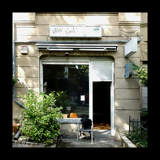 Alter Kiosk Berlin  Alter Kiosk Berlin - In Full Bloom