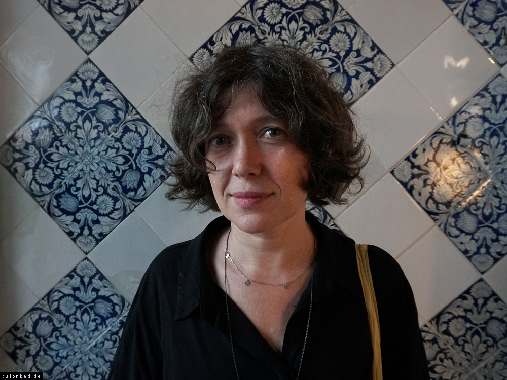 Yevgenia Belorusets, Autorin