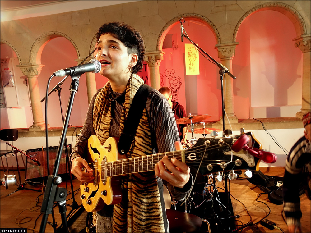 Rasha Nahas, singer songwriter - LCB 