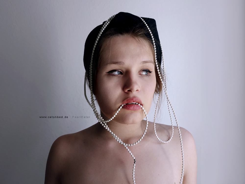 Pearls, Marina la stessa